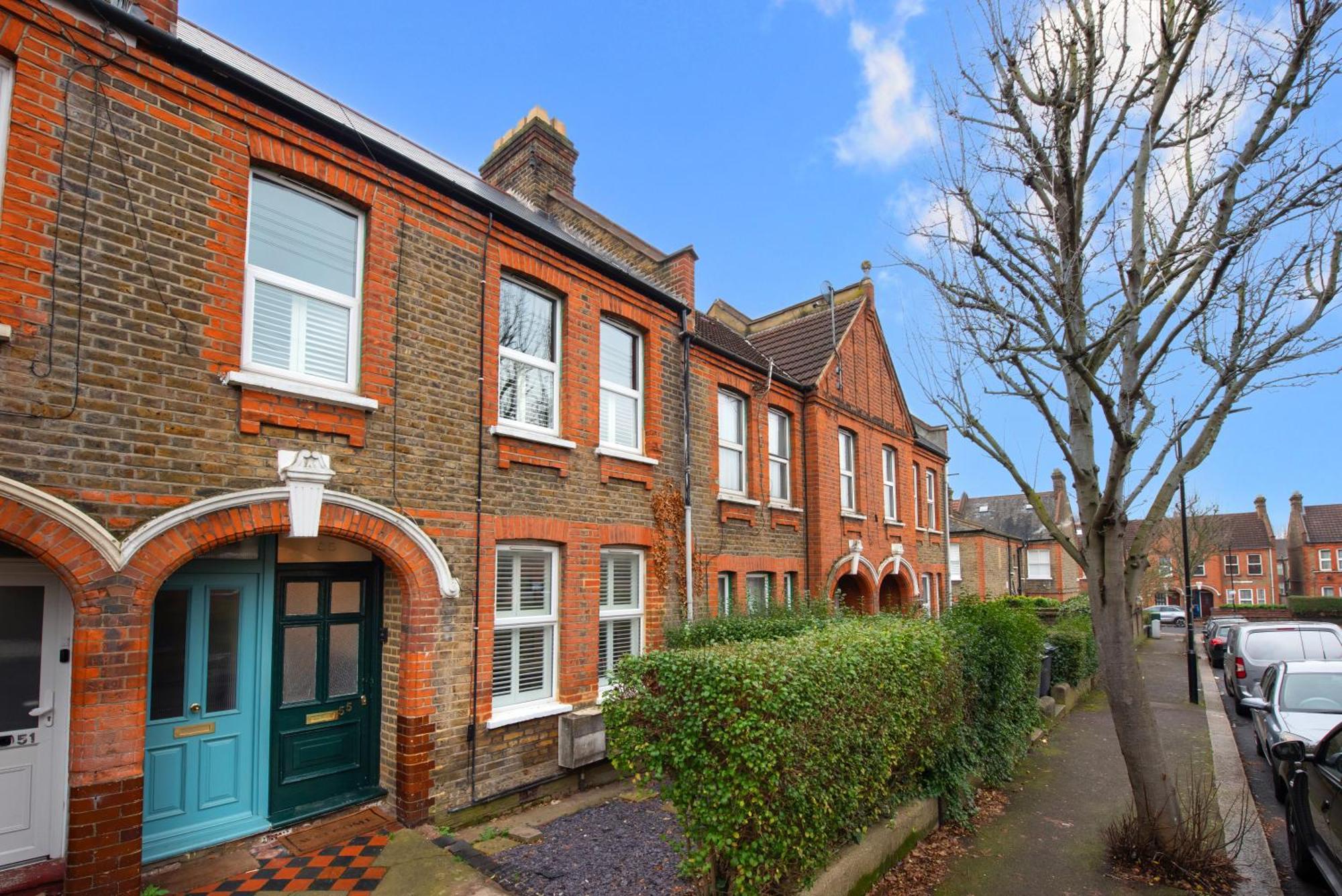 Victorian 2Br Apartment, King Beds, Fast Wifi, Near Shops, Cafes & Transport, E17 London Exterior foto